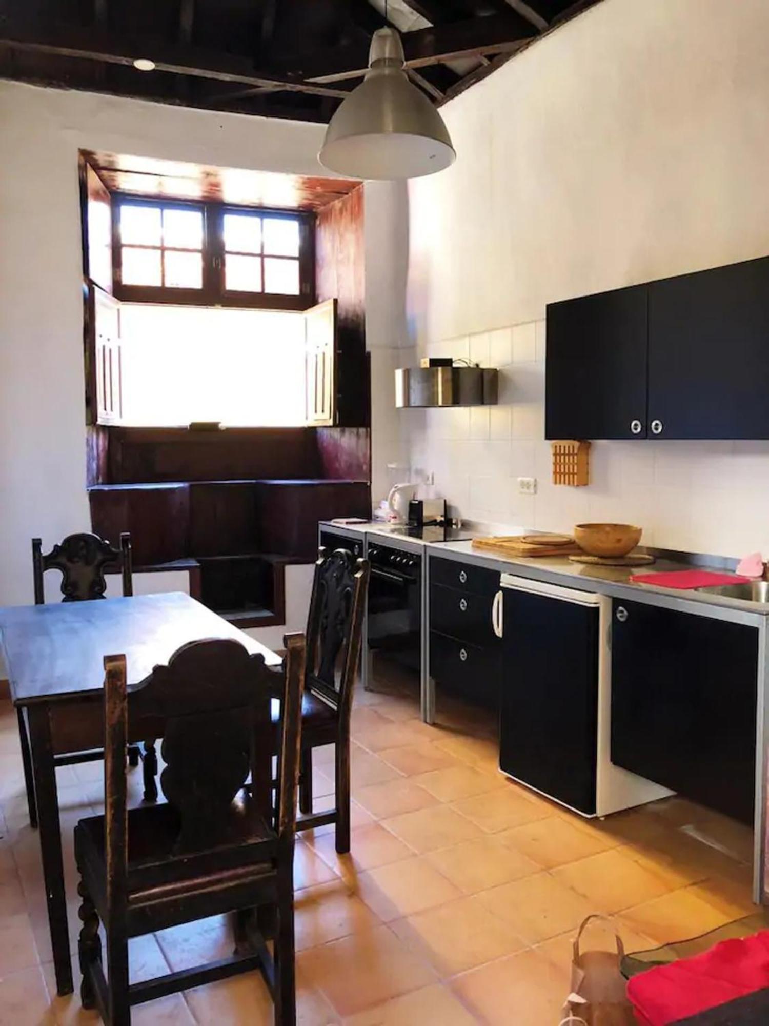 Elegant Studio In The Heart Of Garachico 100 Sqm Parking Available Apartamento Exterior foto